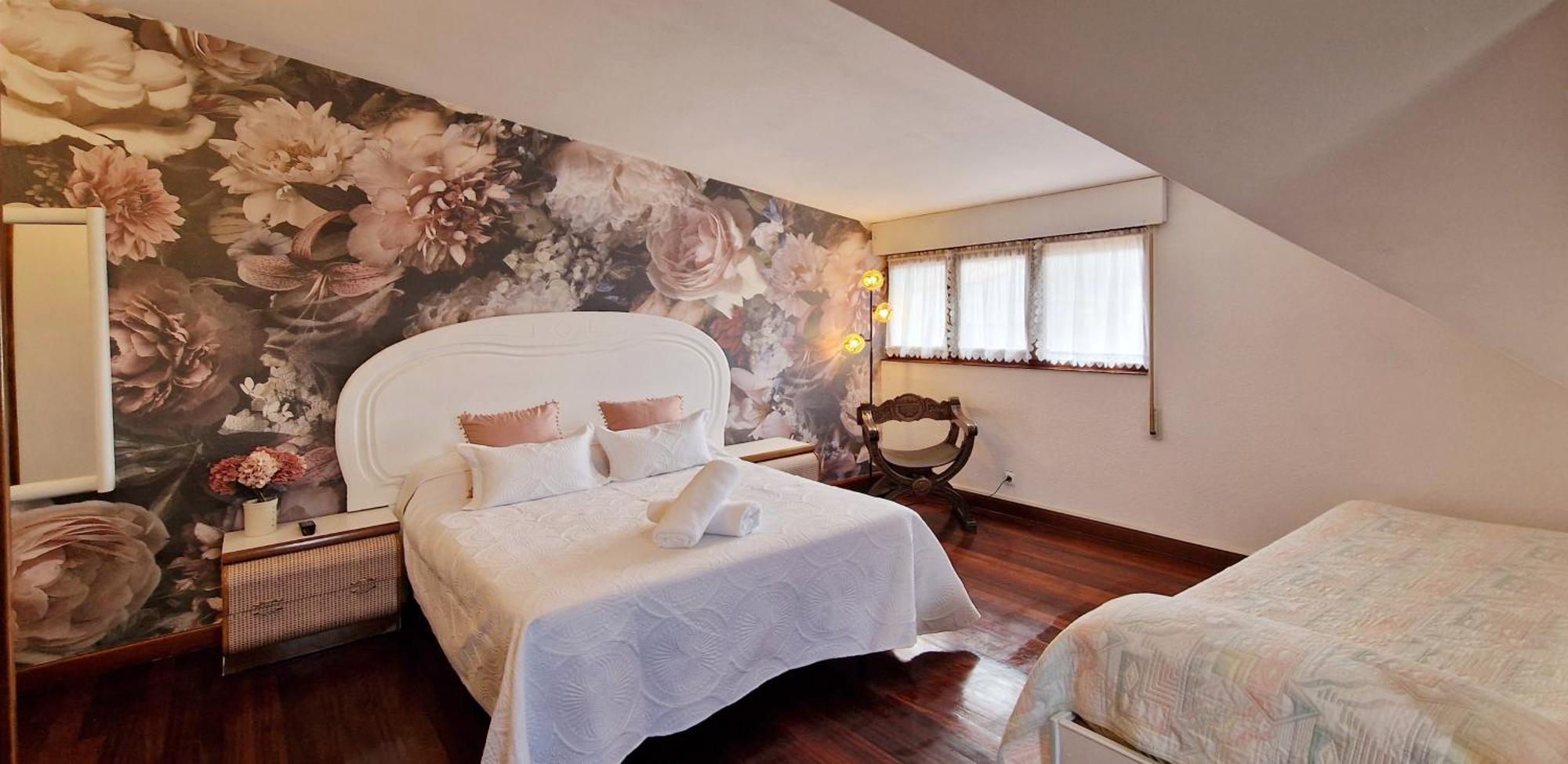 Cosma House Hotel Hinojedo Room photo