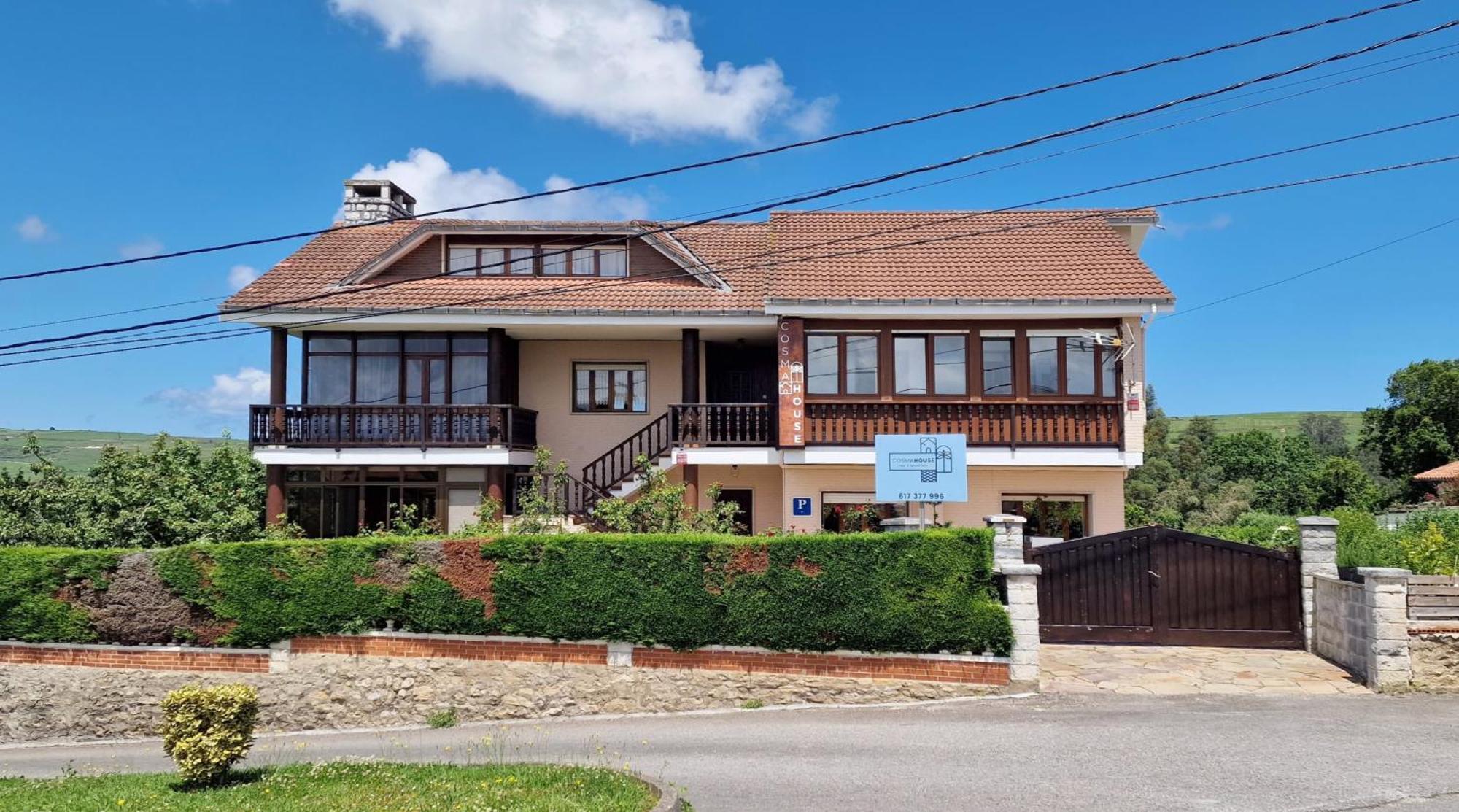 Cosma House Hotel Hinojedo Exterior photo