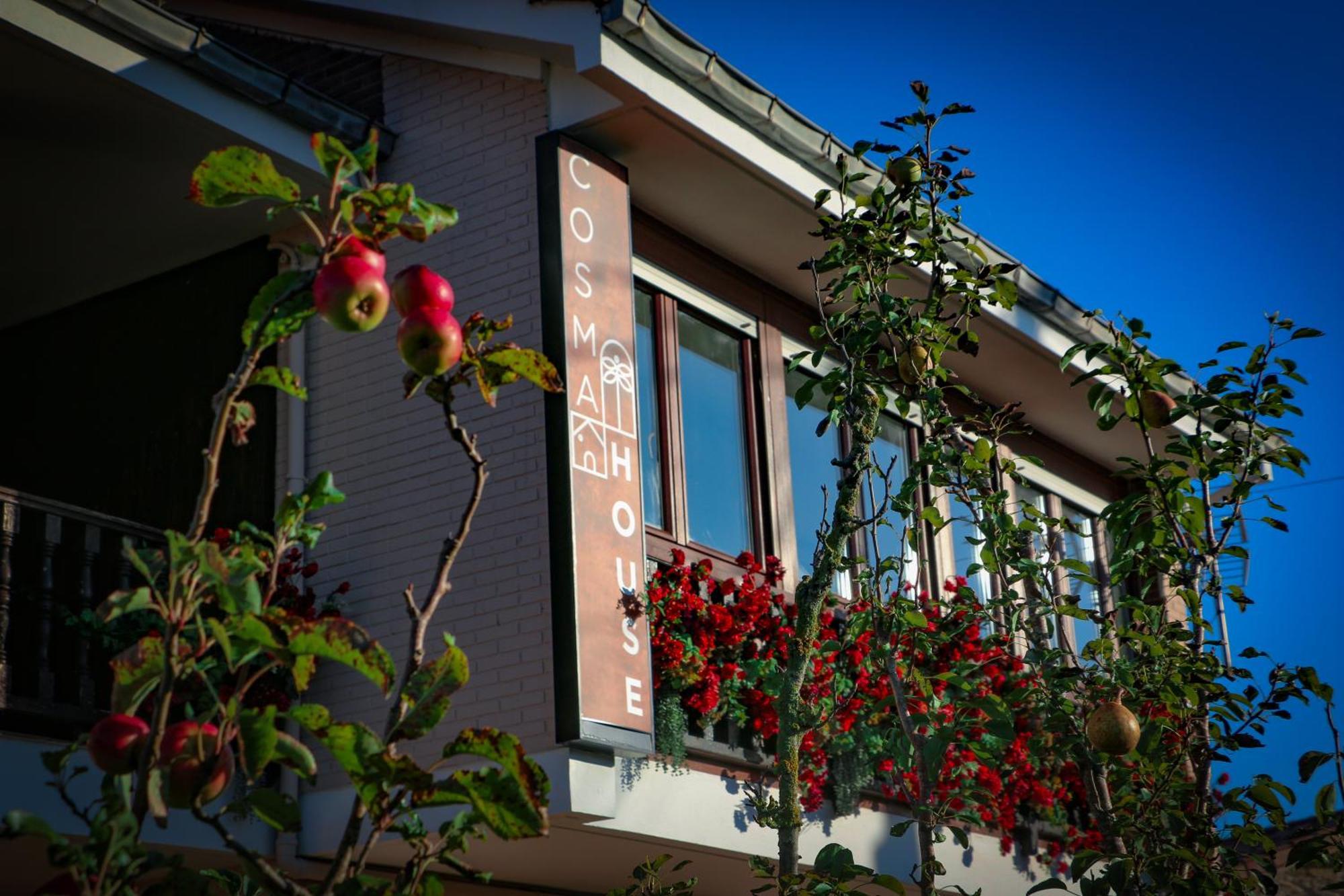 Cosma House Hotel Hinojedo Exterior photo